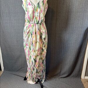 Chelsea28 Pink and Green Sleeveless V-Neck Maxi Gown